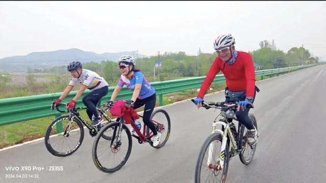 Ǯڶͼӵ㵽İڵڼ㣿